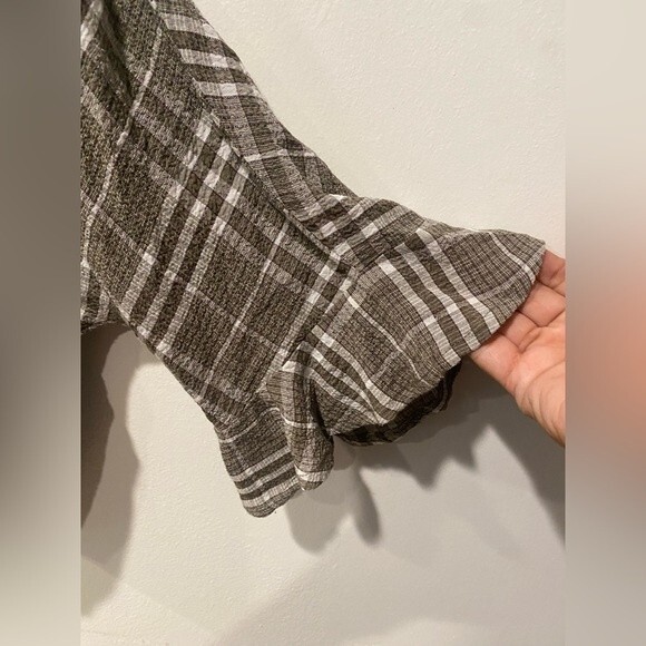 Storia plaid button down tie front top Size Small - Picture 4 of 5